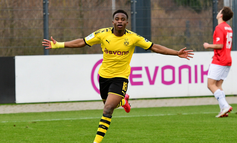 包含大坂直美新星精彩发挥表现惊艳，皇家马德里未来可期！的词条